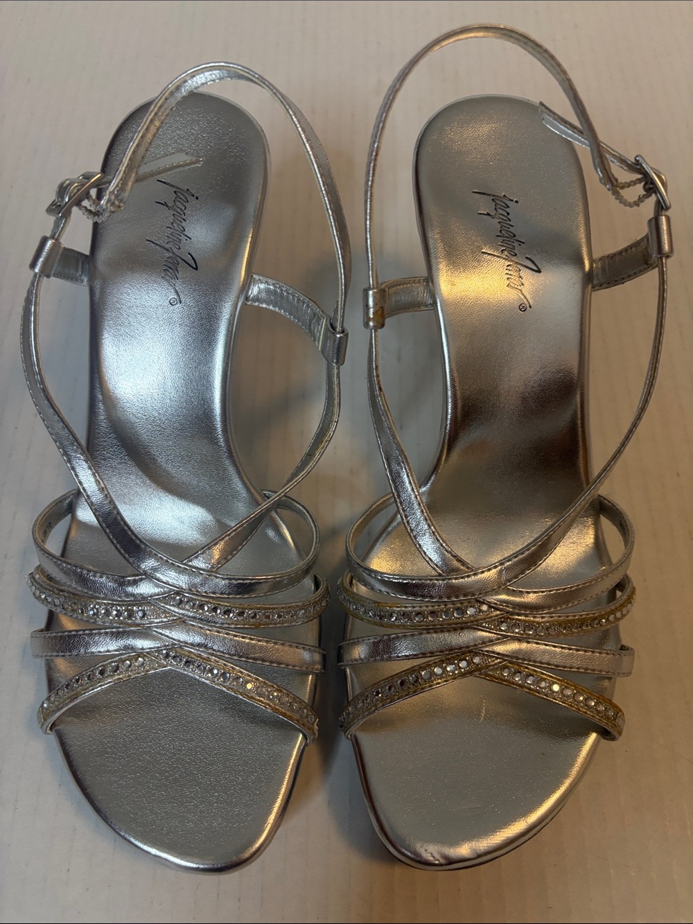 Jacqueline Ferrar Silver with Rhinestone detail and Lucite Heels size 7M